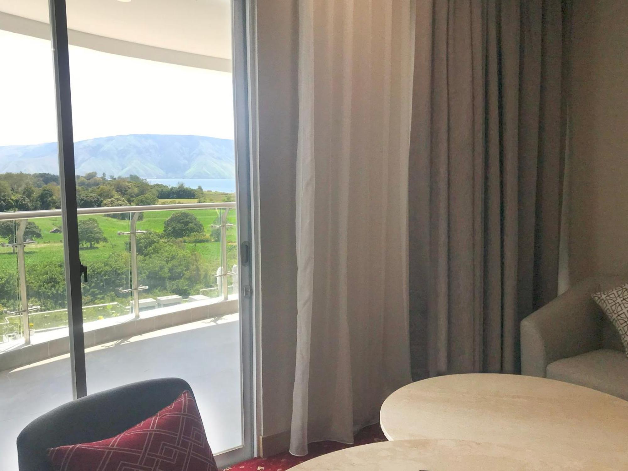 Sinapuran Labersa Hotel & Convention Center Samosir מראה חיצוני תמונה