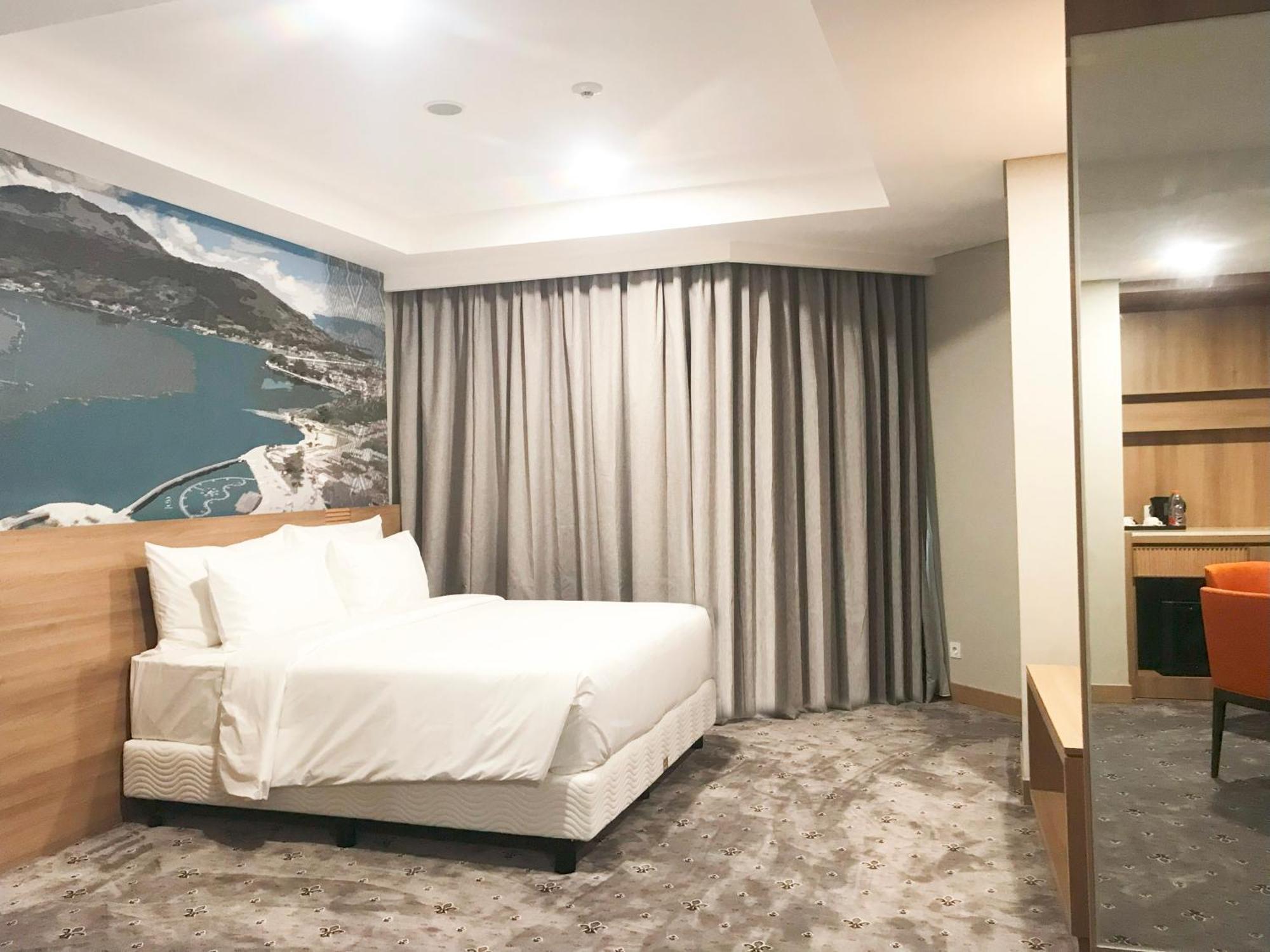Sinapuran Labersa Hotel & Convention Center Samosir מראה חיצוני תמונה