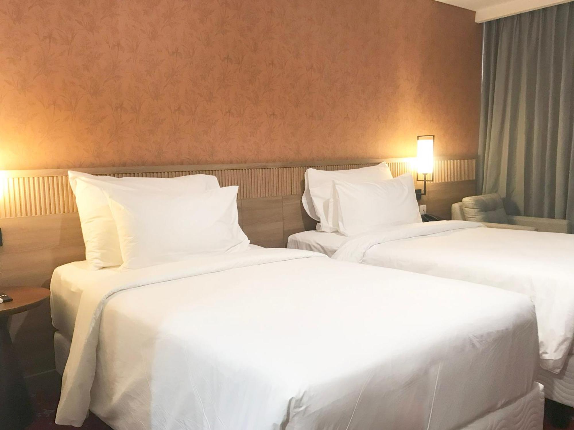 Sinapuran Labersa Hotel & Convention Center Samosir מראה חיצוני תמונה