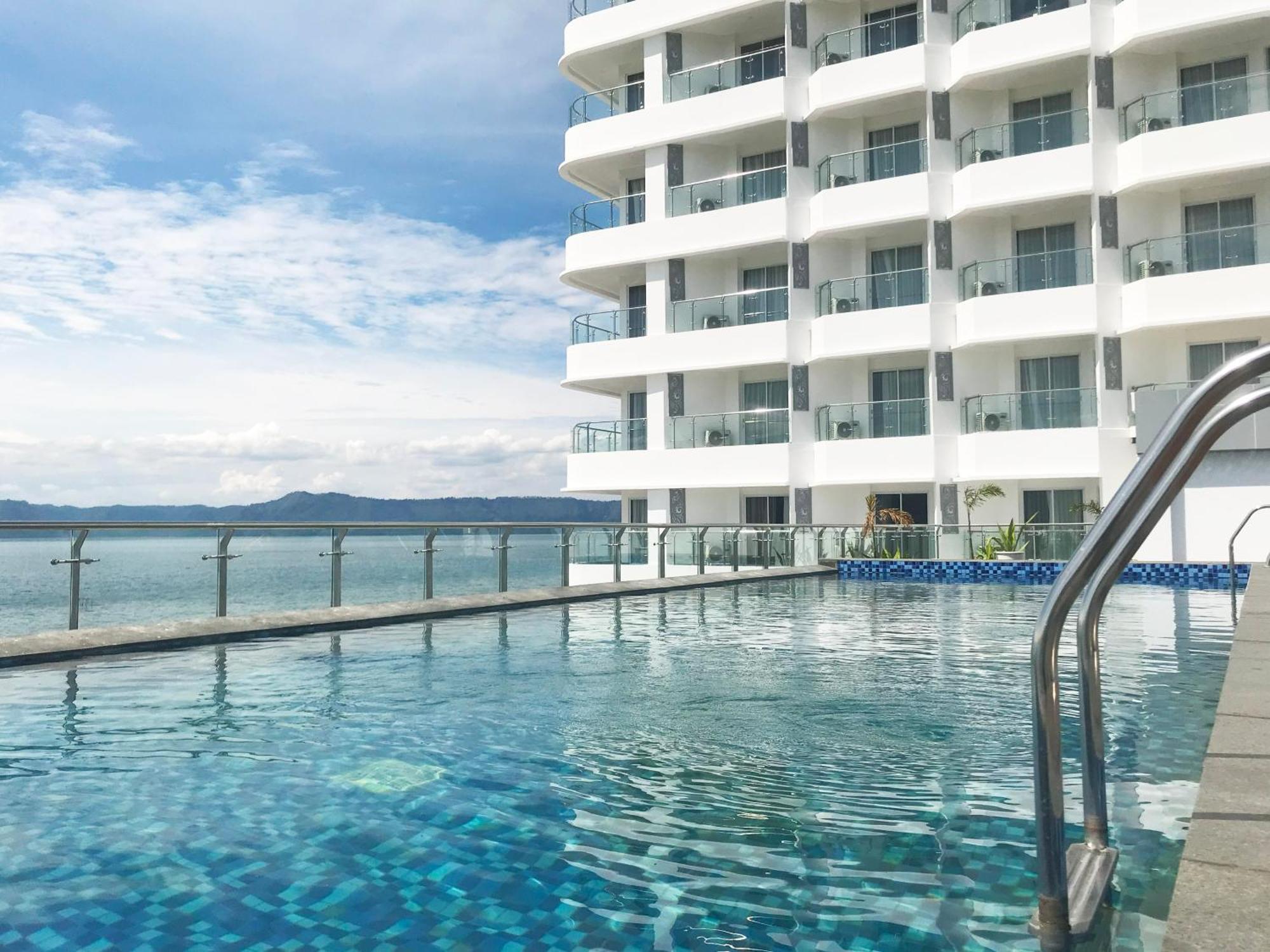Sinapuran Labersa Hotel & Convention Center Samosir מראה חיצוני תמונה